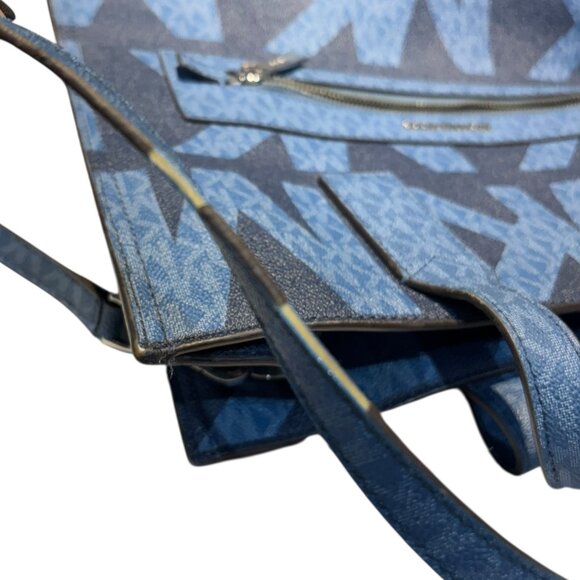 Michael Kors Kenly Large Logo Print Tote Blue (Chambray) - Picture 15 of 16